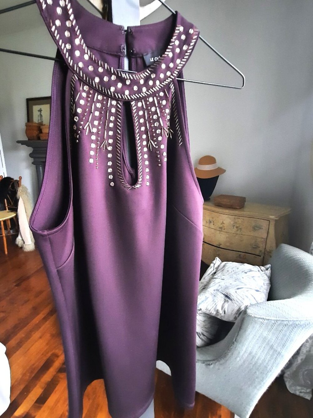 Le Chateau - Picture 2 of 5